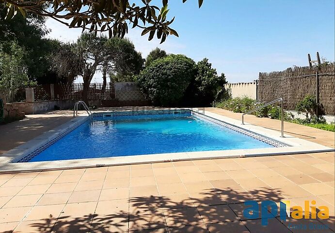 Gran casa de pueblo con piscina, Palamós centro