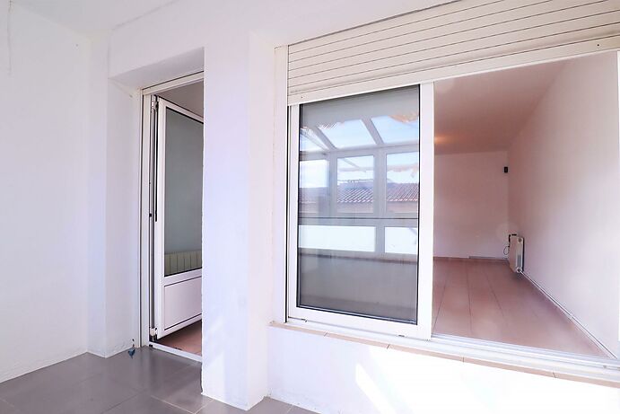 Soleado, apartamento con terraza. PRODUCTO APAIALIA