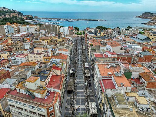 Gran piso en Sant Feliu de Guíxols...de 118m ! ¿Te interesa? Sigue leyendo